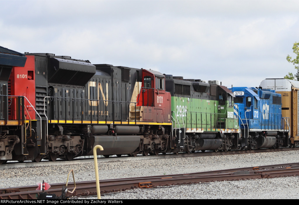 CN 8101 BNSF 2926